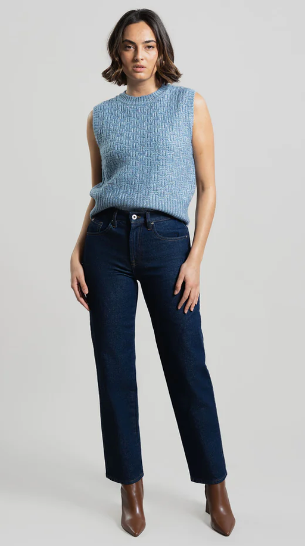 True Straight Jeans