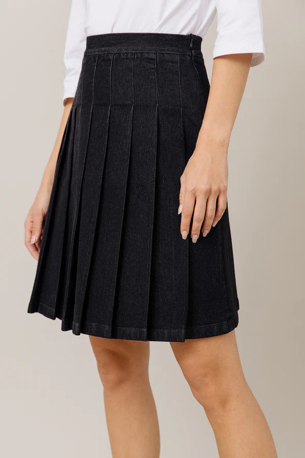 Stretch Denim Pleated Skirt in Black