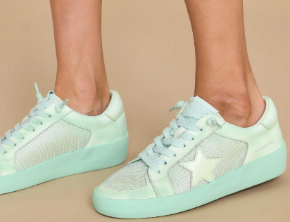 Extra Sneakers