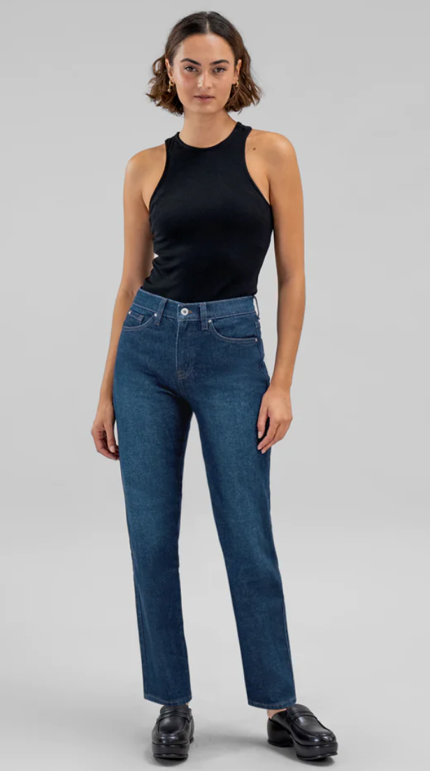 True Straight Jeans