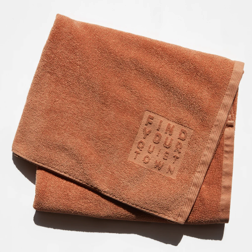 Quiet Towel